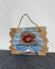 Vintage 3D Crab Beach Wall Hanging: Rustic Coastal Decor