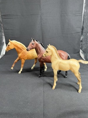 Lot of Three Breyer Horses Arabian Black beauty , Moung Katonka