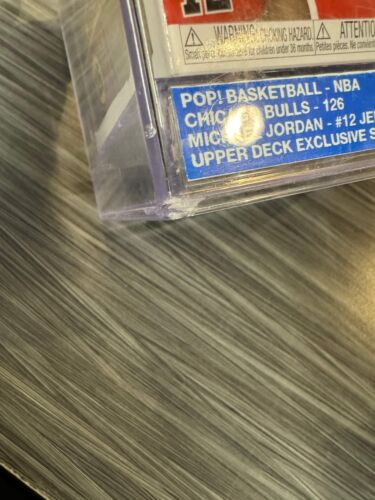 Funko POP! Basketball: Bulls - Michael Jordan (Upper Deck)(Damaged Box) #126 - Bild 3 von 3