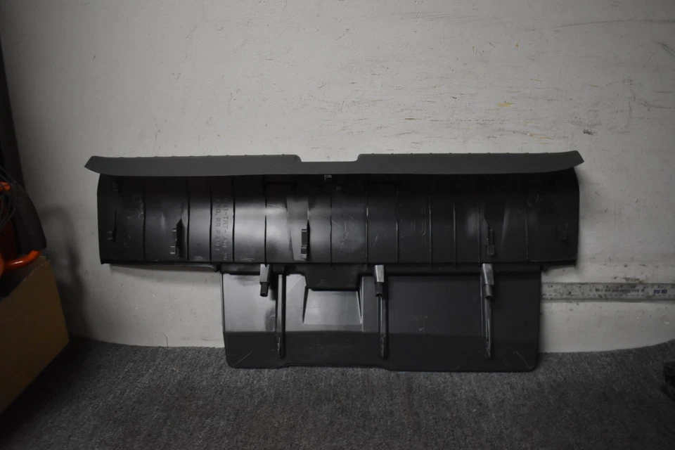 Honda Clarity 2017-2021 alféizar de pestillo de maletero OEM de fábrica Foto 4 de 4