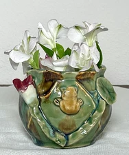 Majolica Ceramic Pottery Planter Lucky Frog Flower Lily Pad Drip Glazed Darling