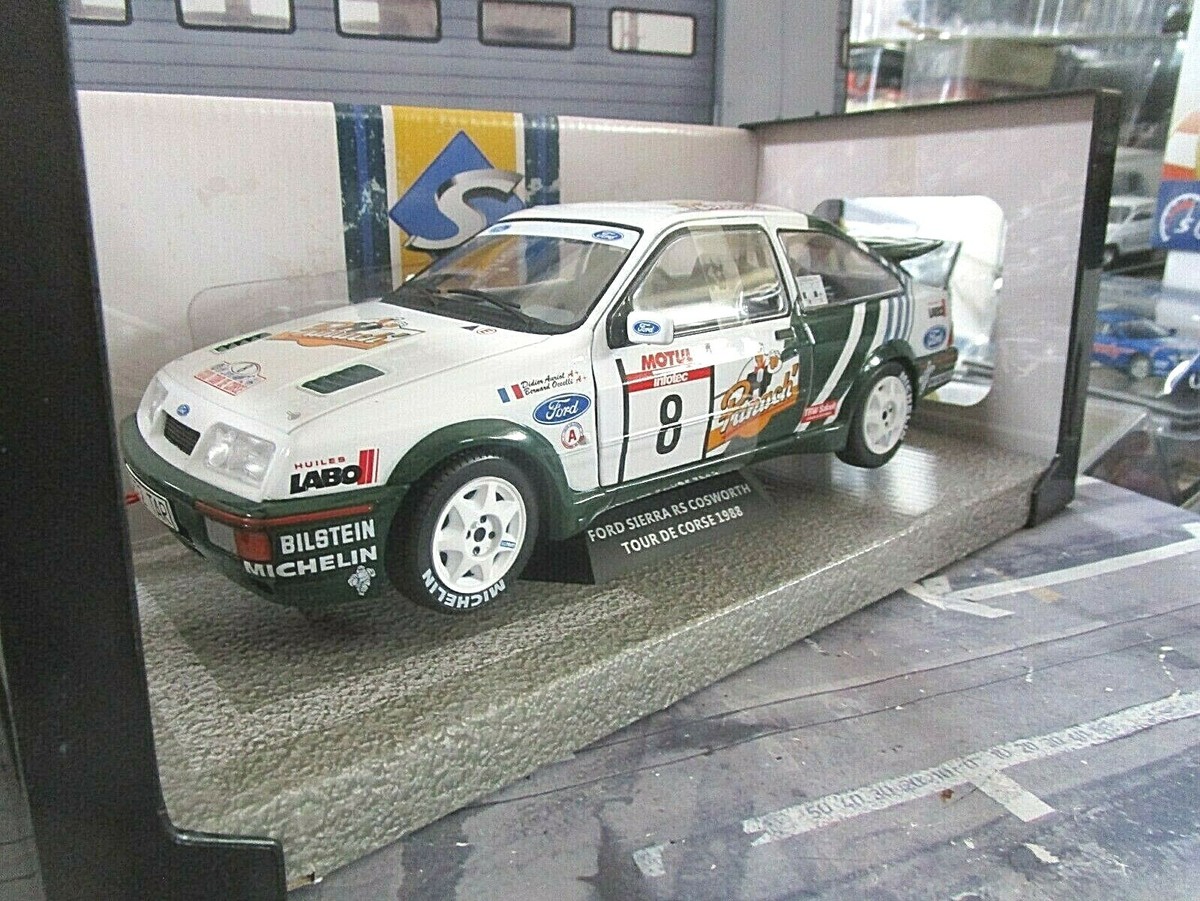 Miniature IXO 1/18 – Ford Sierra RS Cosworth #8 – Rallye Tour De Corse 1988 – Auriol