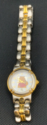Vintage Ladies DISNEY WINNIE THE POOH Watch NEEDS BATTERY  display picture 1