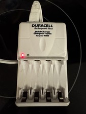 Duracell CEF12N Quick Charger for AA  AAA Rechargeable Batteries For NiMH