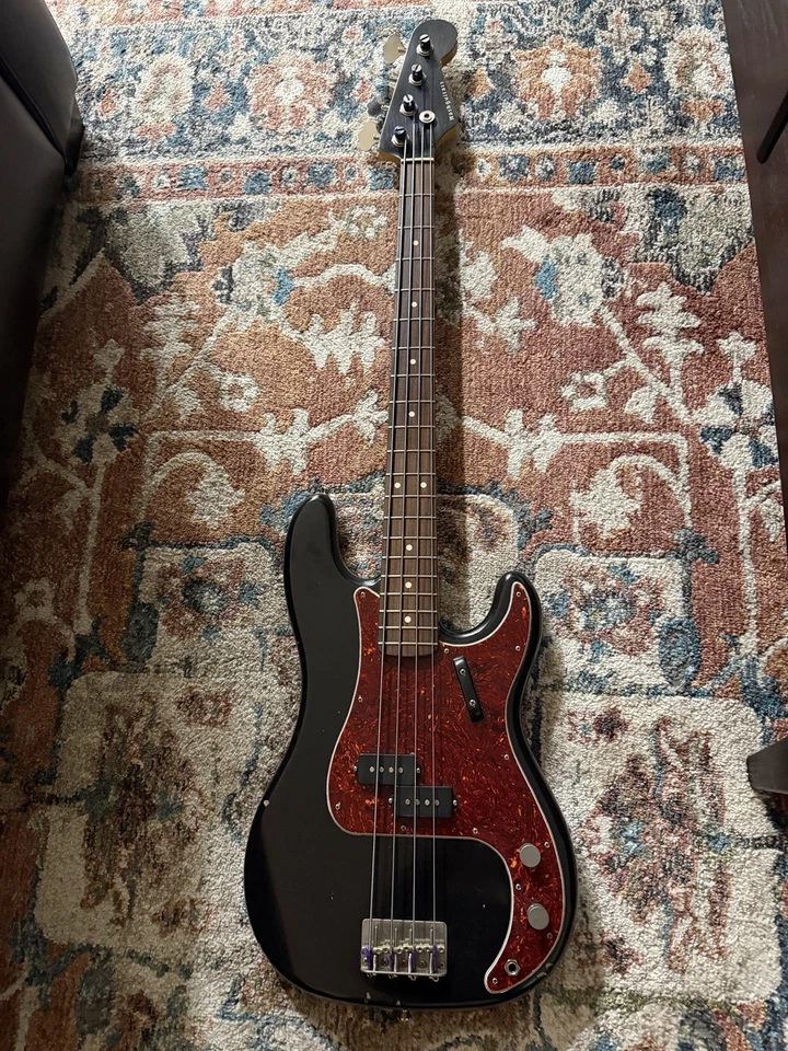 Bajo Nash PB-63 aliso/negro usado 8-2020 reliquia ligera Foto 3 de 4