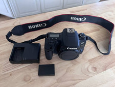 Canon EOS 77D DSLR Camera  3 Lens Bundle - Great Condition - Low Shutter Count