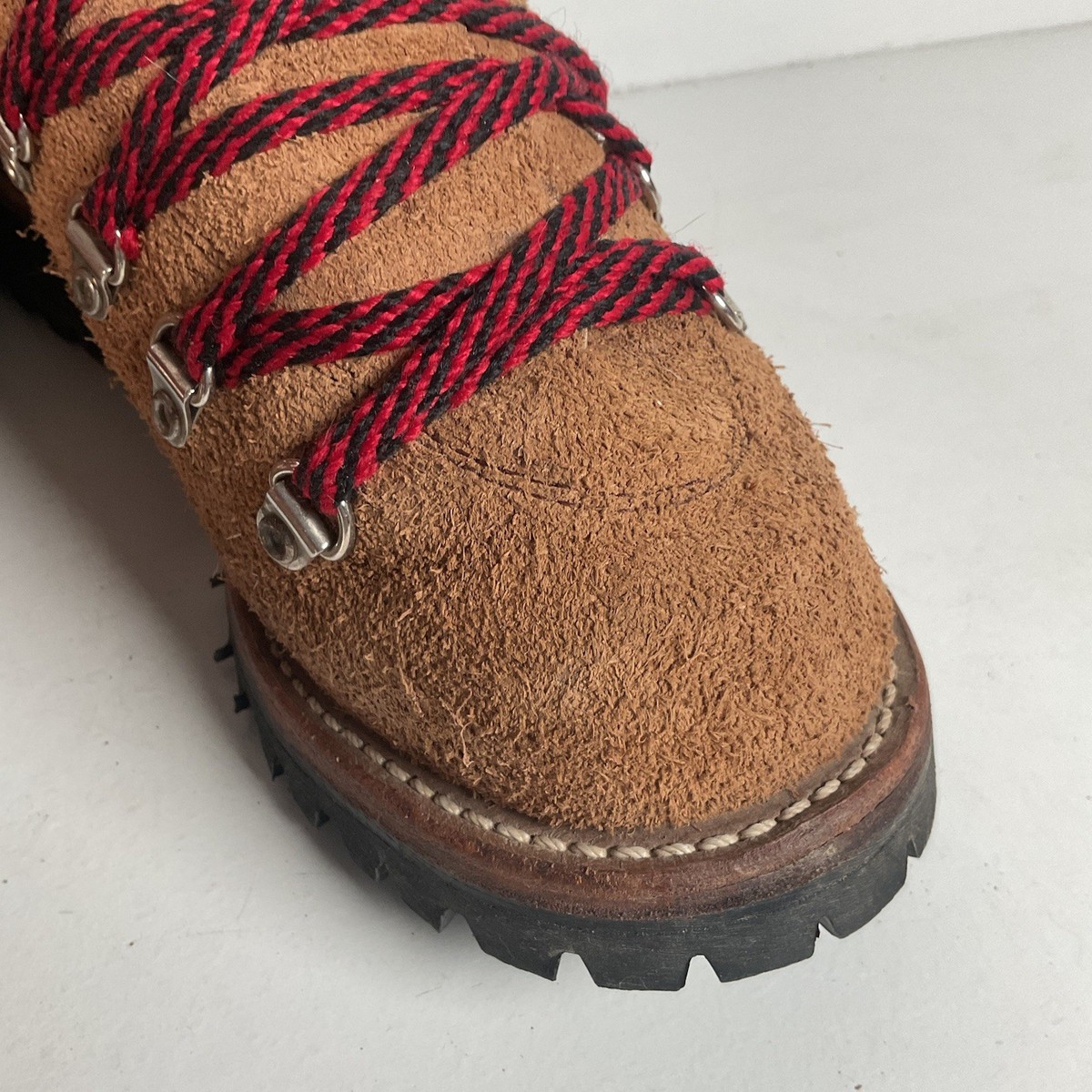 Vintage Herman USA Mountaineering Boots Vibram Lug Sole Men\'s 9.5 Brown Suede Amazing Vintage 7194 Herman Survivors 9.5 Insulated Redwood  main image 4
