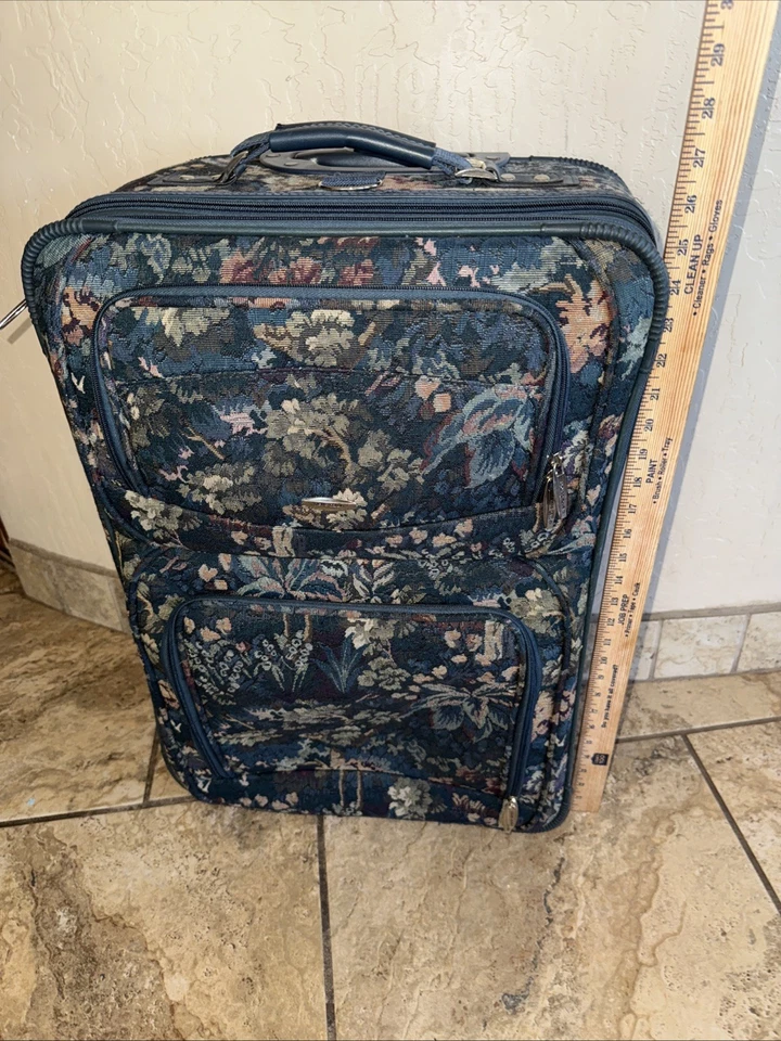 Juego de 3 maletas Pierre Cardin con estampado de flores Foto 4 de 4