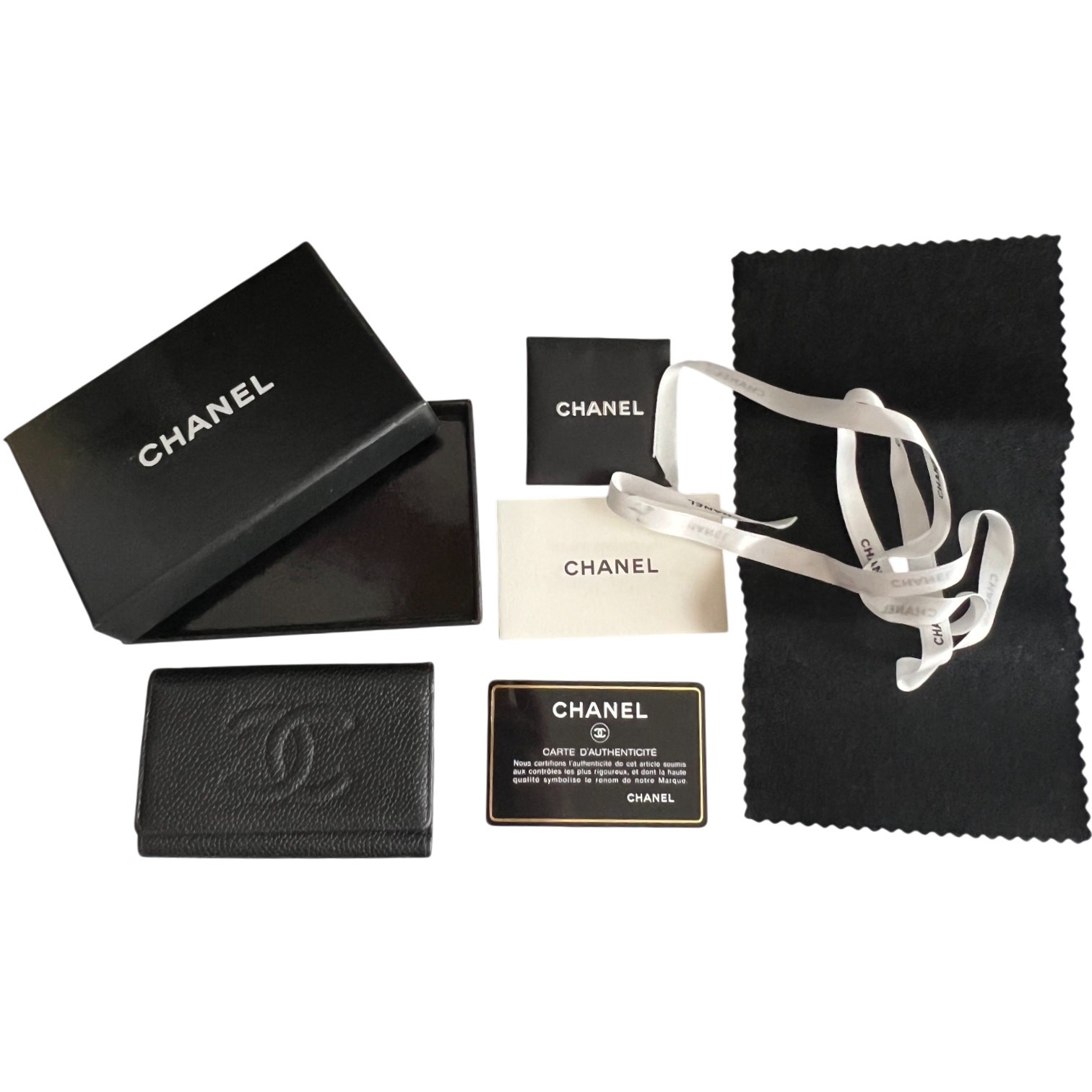CHANEL Black Interlocking CC Logo Grained Calfski… - image 7