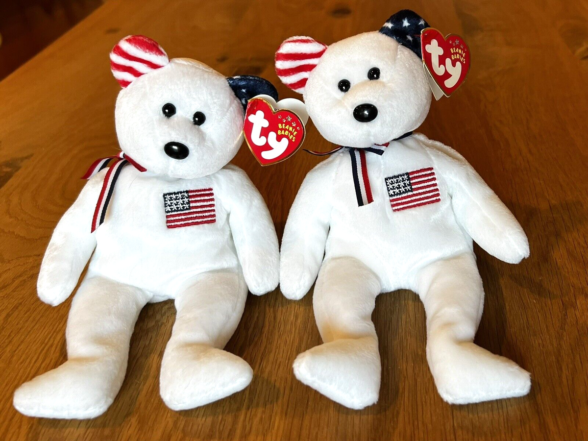 Beanie Baby AMERICA a 9/11 Red Cross Bear for Disaster Relief Fund