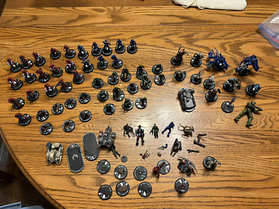 Halo Action Clix Lot 56+ Miniatures lot