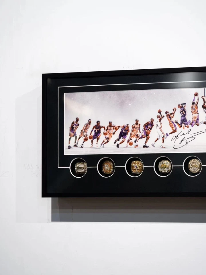 Póster enmarcado Kobe Bryant decoración de arte de pared con 6 réplicas de anillos conjunto de exhibición Foto 3 de 4