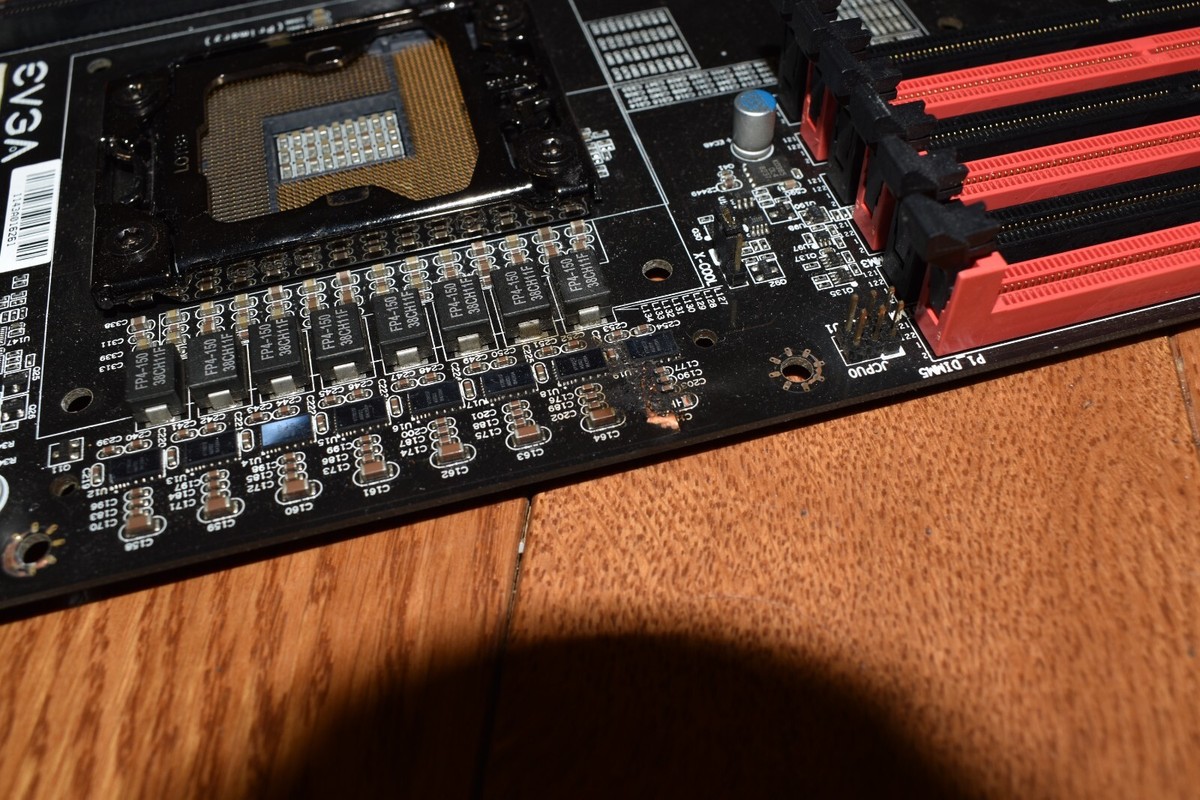 EVGA X79 Classified LGA2011 X79 eATX