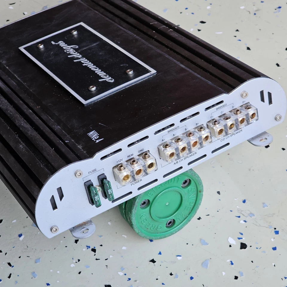 Amplificador Coche Old School Elemental Designs Nine.4 Foto 2 de 4