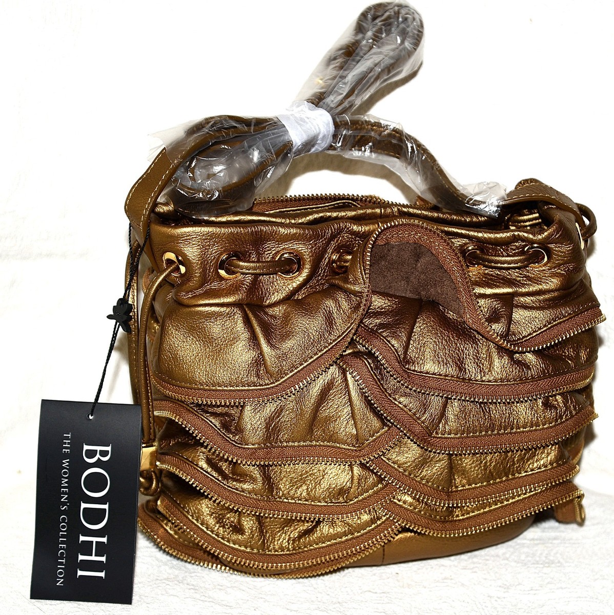 DEVOA　Hand made bag cow leather DEVOA Hand made bag cow leather Artisanal Crossbody Daily