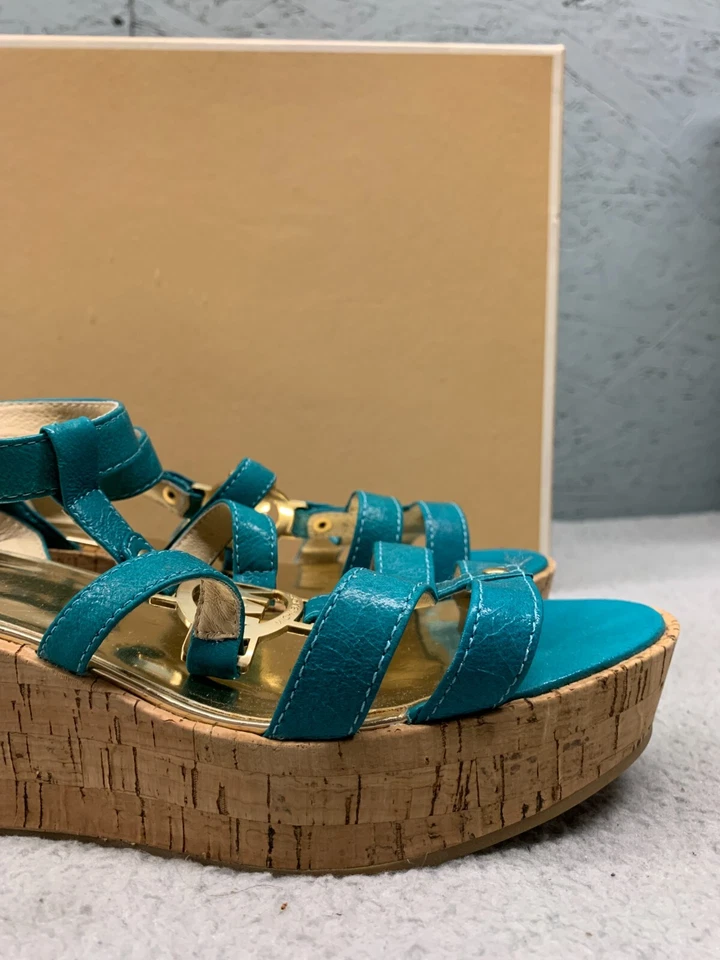 Sandalia Michael Kors Nash para mujer 10M turquesa charol arrugado Foto 3 de 4