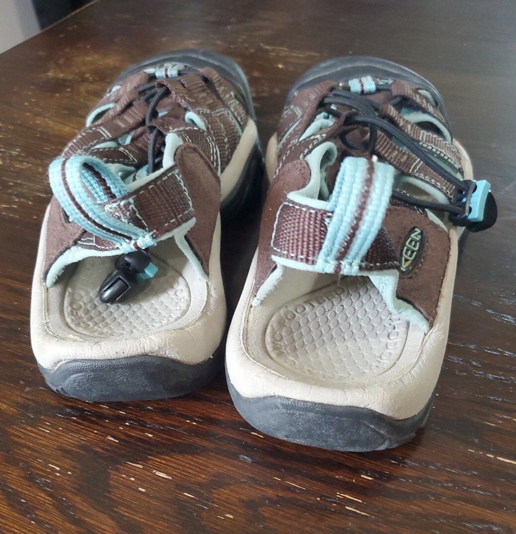 Scarpe sandali da trekking da donna marroni Keen taglia 7 A 12