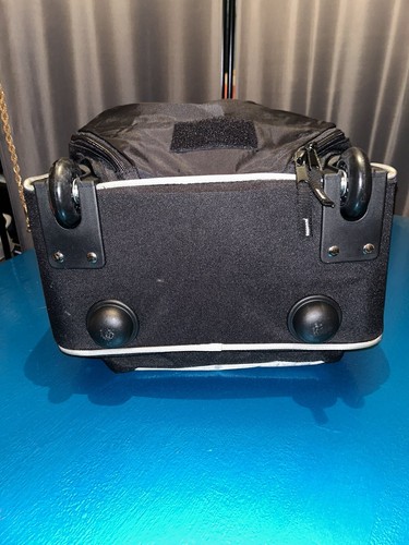 Posturite Executive 2 Wheel Trolley Backpack | Ergonomic Laptop Bag Black/Silver - 第 8/14 張圖片