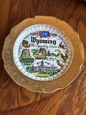 vintage Wyoming ''The Equality State'' souvenir collector plate featuring gold