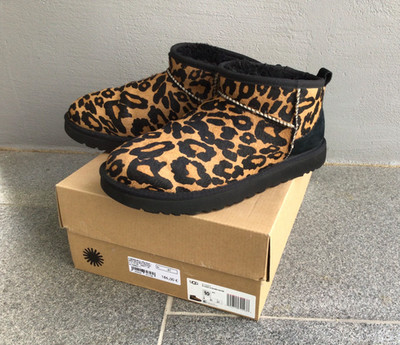 UGG - Classic ultra mini Boots - GR 41  PANTHER Kp 186 Euro