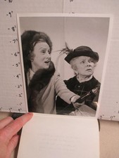 NBC TV show photo 1970s SNOOP Sisters Helen Hayes Mildred Natwick umbrella R