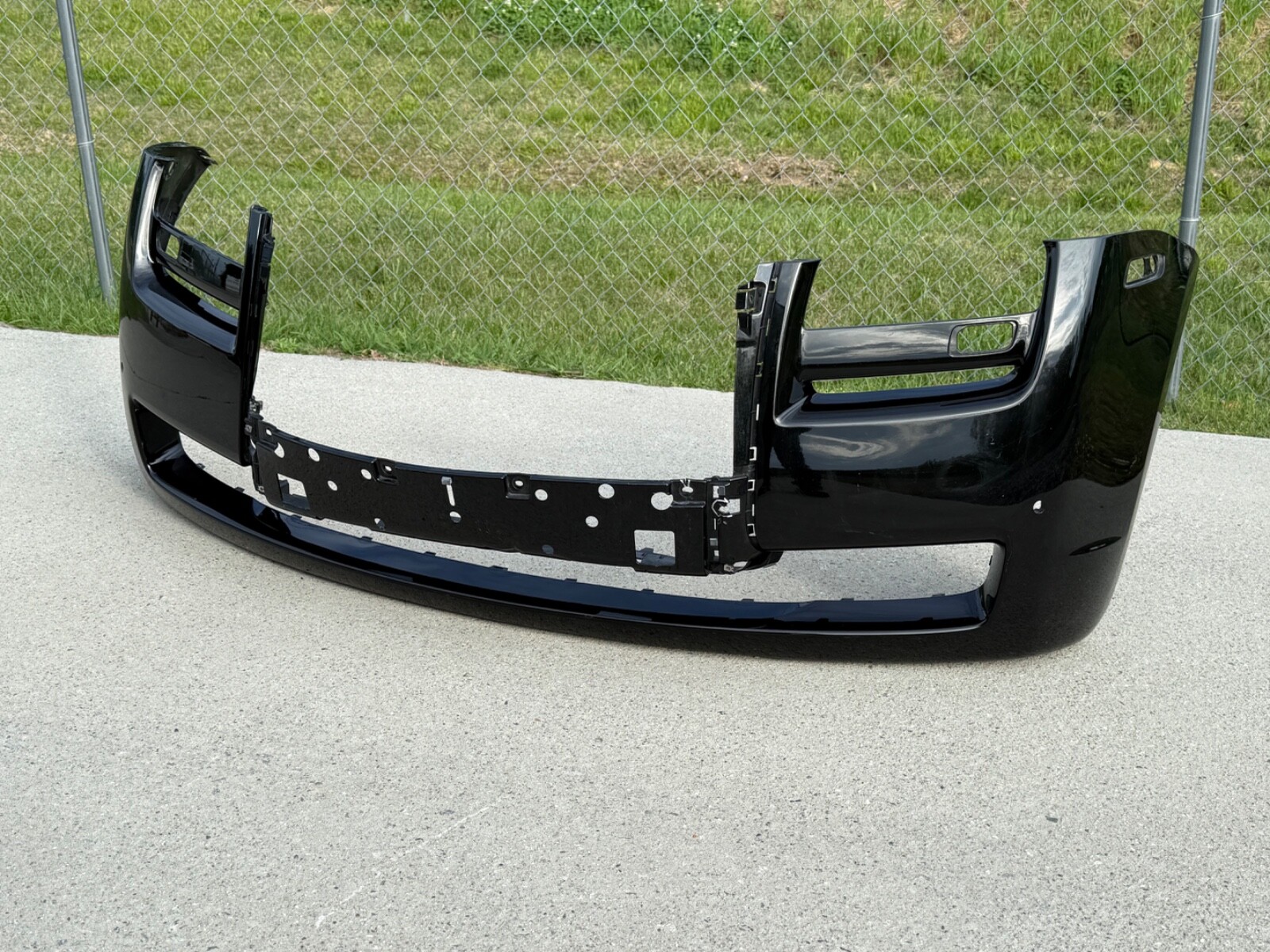 2010 - 2014 Rolls Royce Ghost Front Bumper OEM “ NO SHIPPING “ 51117198862