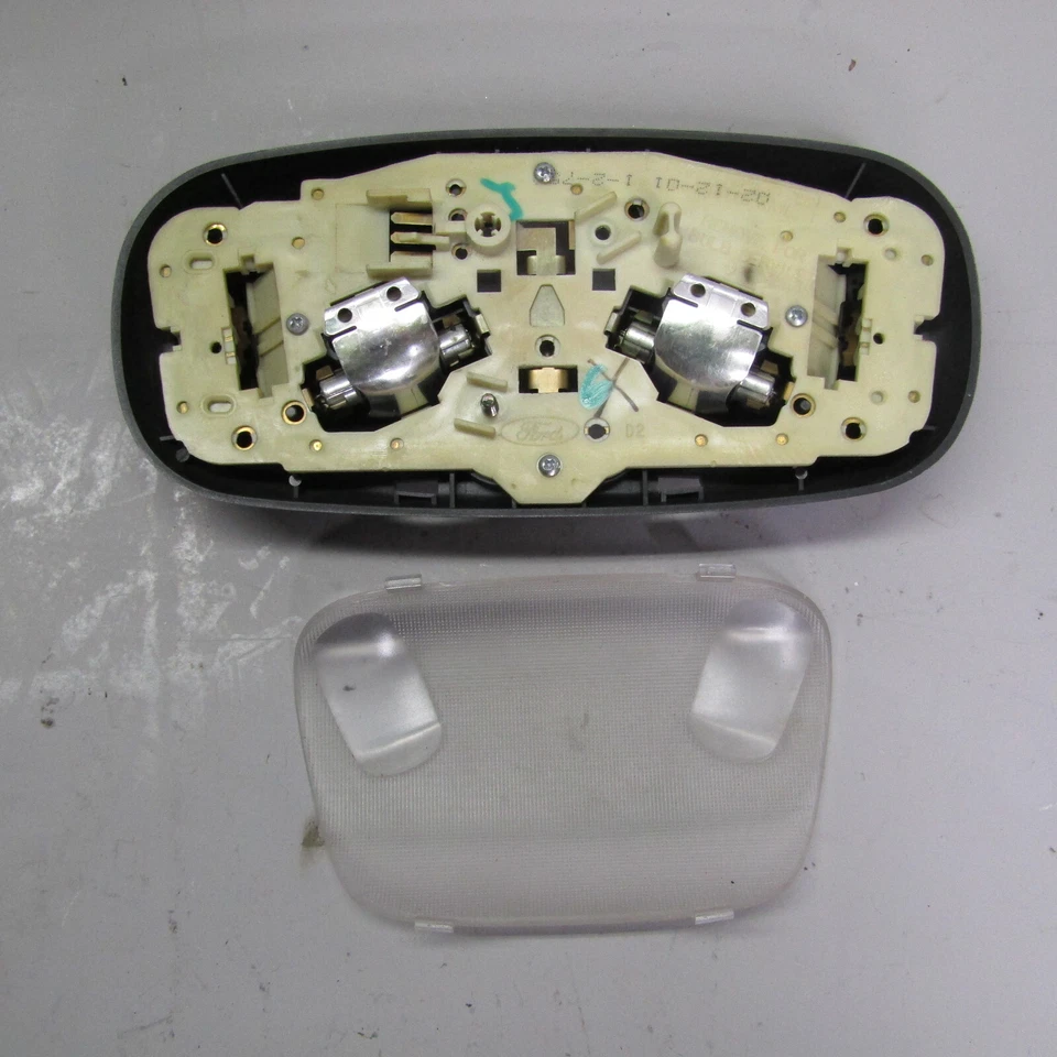 Ford Mustang F150 250 350 1992-2002 luz domo superior negro ébano Foto 4 de 4