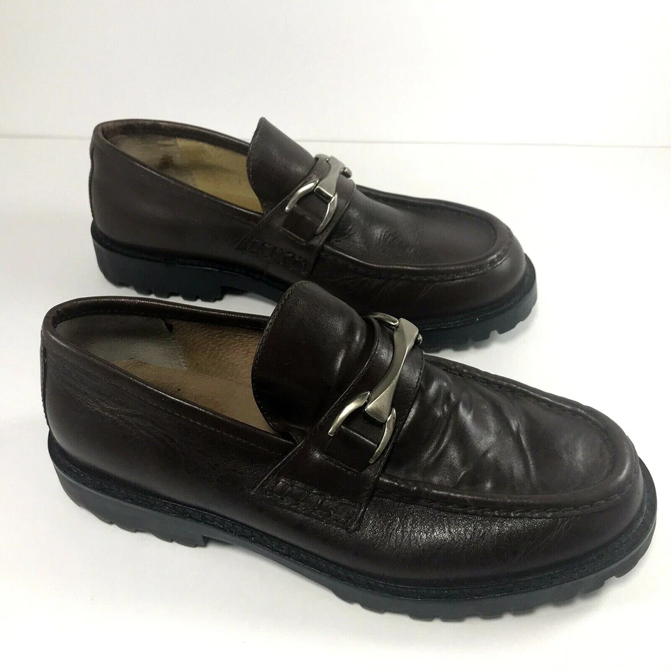 Mocasines Kenneth Cole Reaction de cuero marrón con hebilla plateada para hombre talla 8,5 D Foto 2 de 4