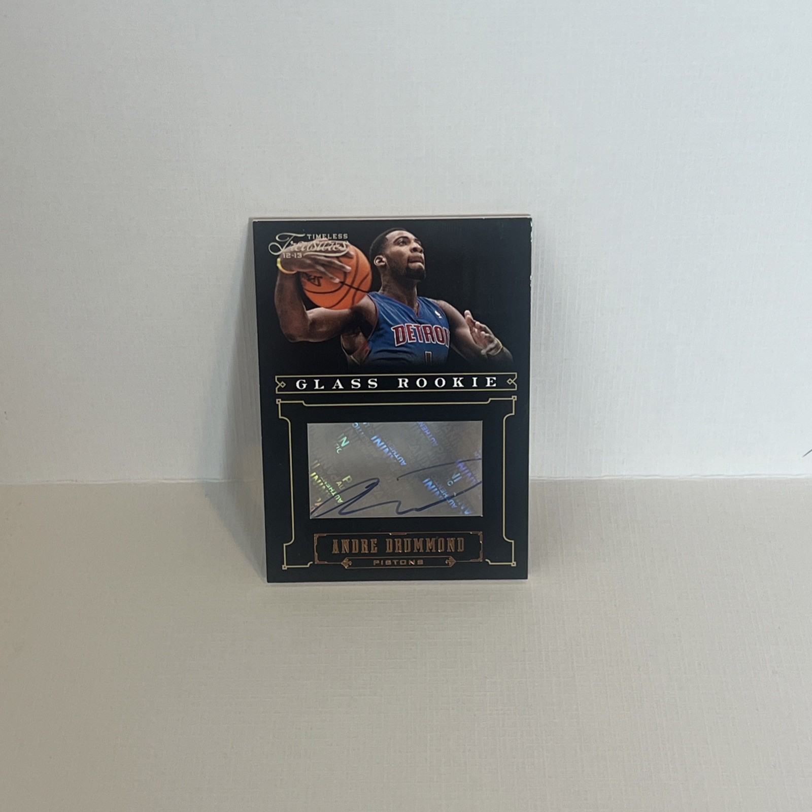 2012-13 Panini Timeless Treasures - Glass Rookie Autographs Andre Drummond /499
