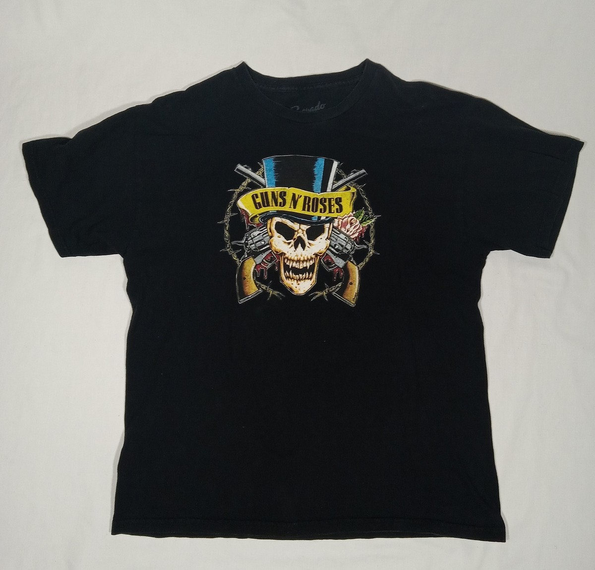 Guns N Roses Classic Skull Guns Logo Graphic T Shirt In