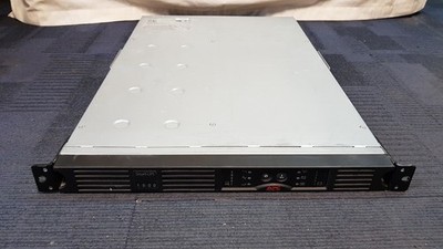 OHNE BATTERIEN! APC SUA1000RMI1U Smart UPS 1000 Rackmount USV 1HE