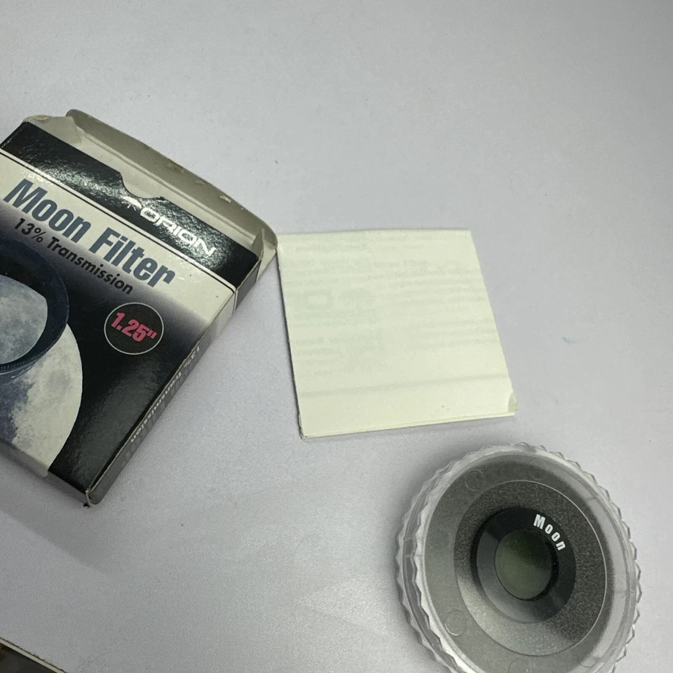 Orion Moon Filter 13 Transmission 1.25" 05662 - Image 3 of 4