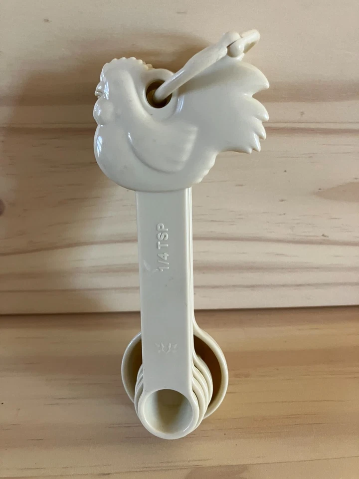 Paula Deen Nesting Chicken Rooster 5 pc Measuring Spoons Almond Vintage Country - Image 3 of 4