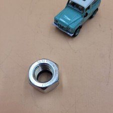 LR DISCOVERY II Upper Front Ball Joint Retaining Nut NY214043