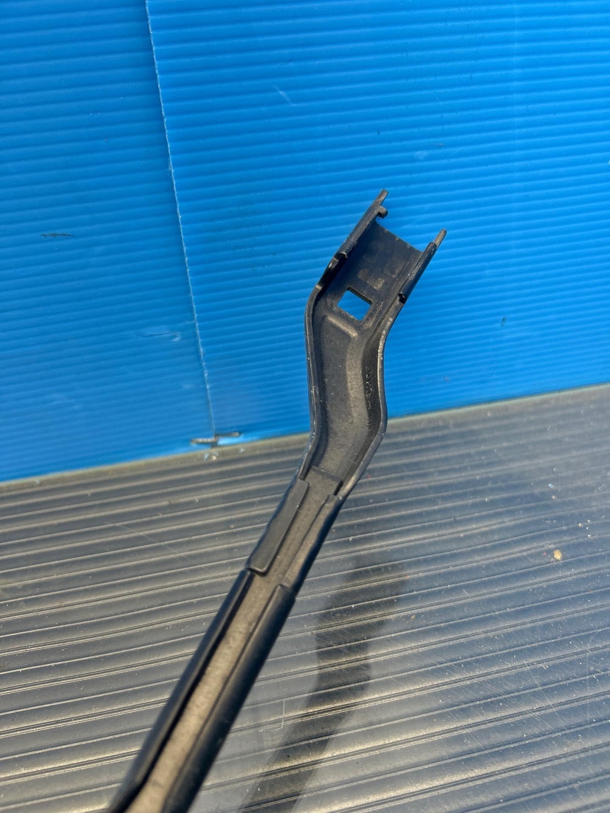 Maserati Ghibli 2014-2017 Front Right Wiper arms Set