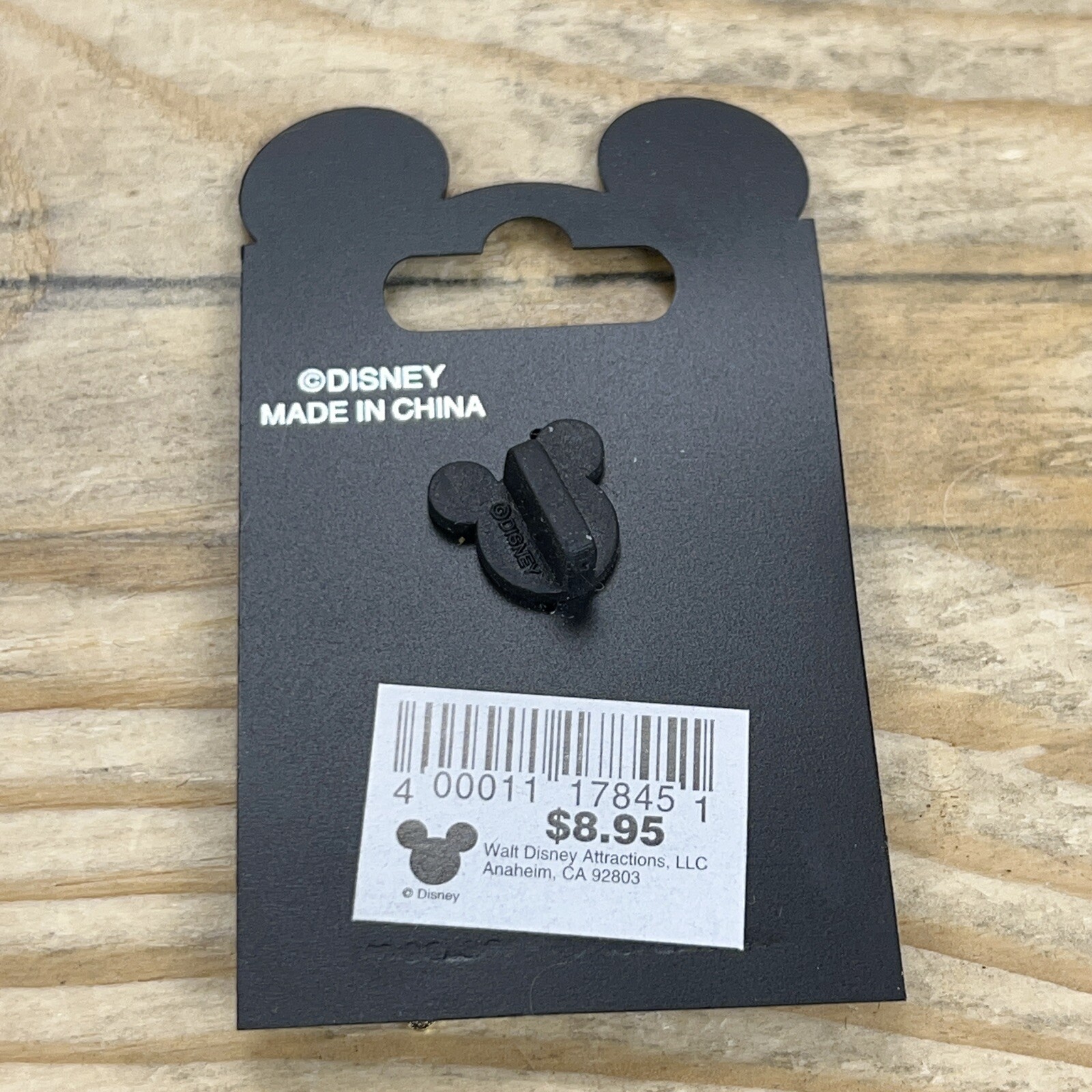 WDW Disney 2006 Pirate's of the Caribbean Dead Man's Chest Skull Logo PIN #46399