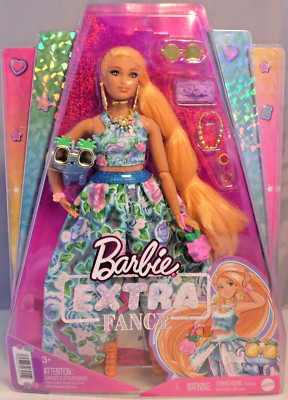 Barbie Curvy Extra FANCY 2022, Katze Styling-Zubehörteile Flower Dress HHN14 NEU