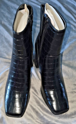 Womens Boots Size 8.5 Black Ankle Croc Embossed Square Toe Block Heel NEW