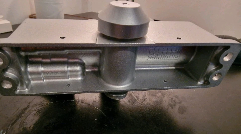 Door closer /Overhead /Eclipse / Silver DIY Home , Bathroom  - Image 4 of 4