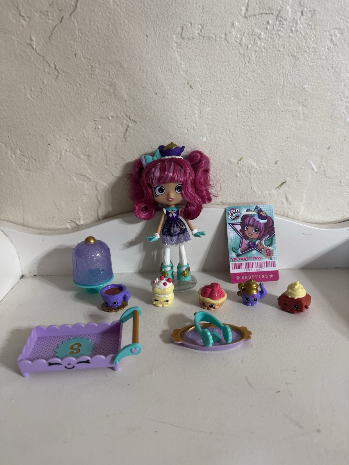 Shopkins Shoppies Tippy Teapot Doll Playset Pink Curly Hair 