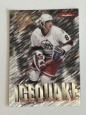 1995-96 SkyBox Impact Ice Quake #15 Teemu Selanne NHL Winnipeg Jets