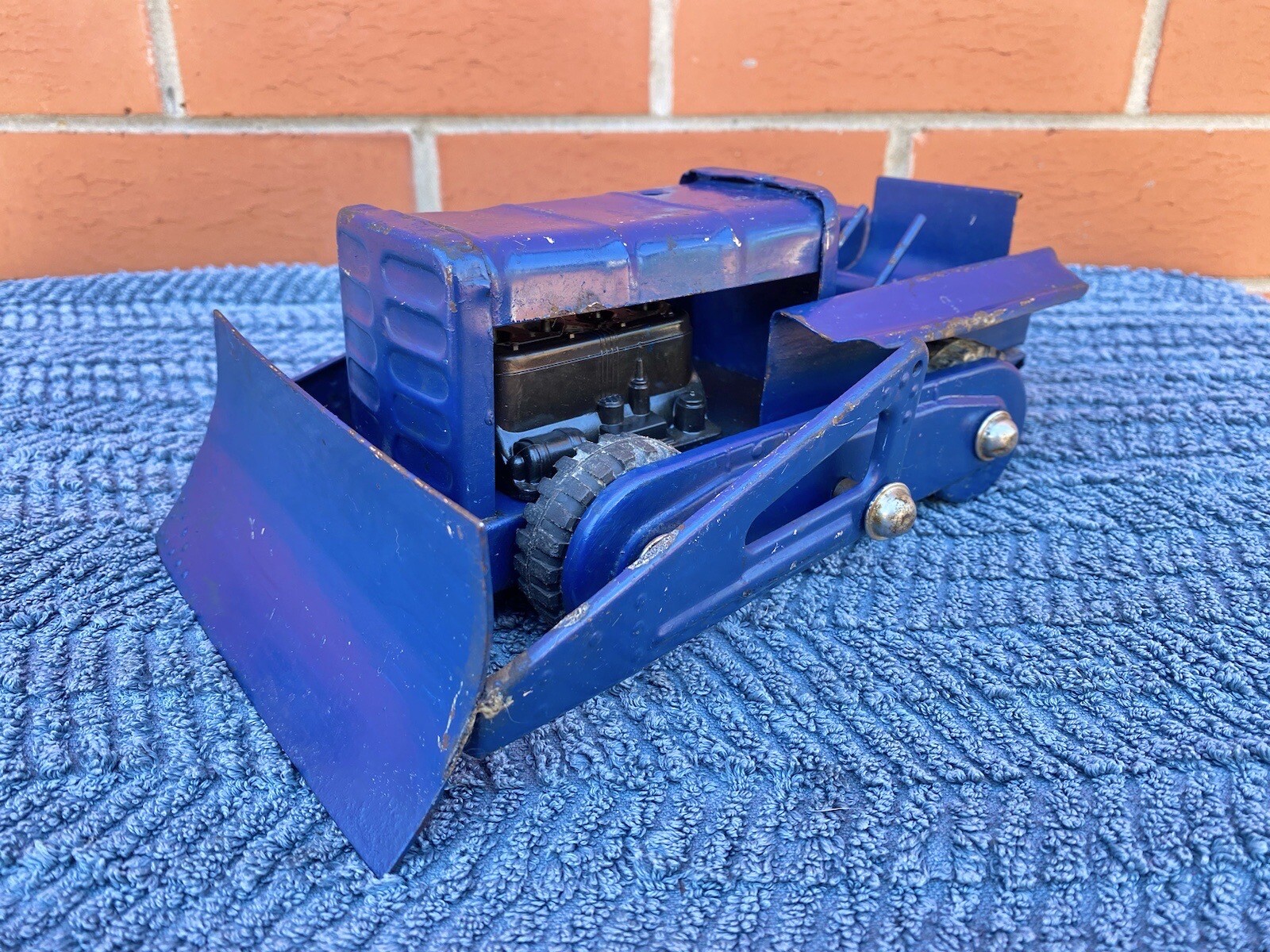 Vintage Tin Toy Bulldozer By Wyn Toys eBay