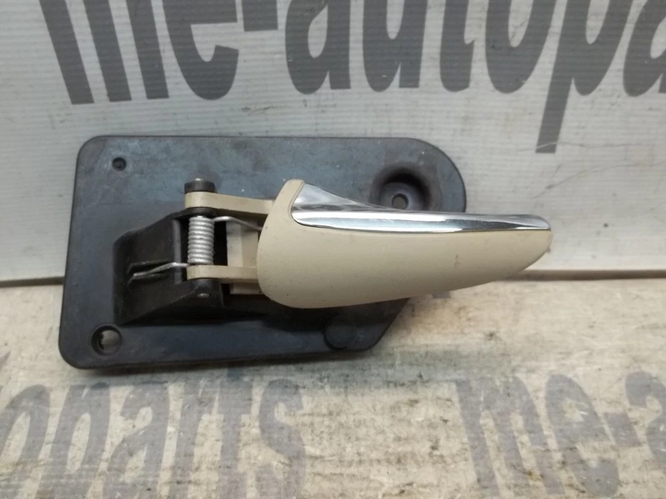 97-99 CADILLAC CATERA OEM FÁBRICA TRASERA IZQUIERDA INTERIOR PUERTA MANIJA 904494789 Foto 4 de 4