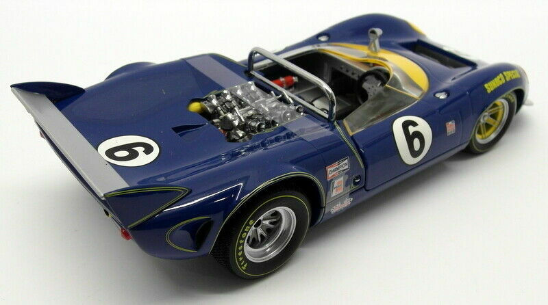 LOLA T70 SPYDER #3 Rouge AU 1/18 GMP