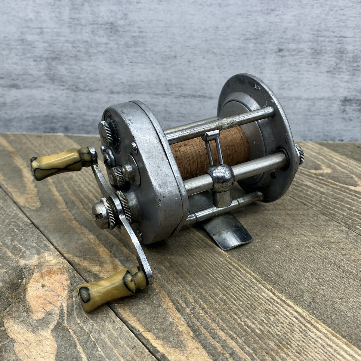 クラシック PFLUEGER SUPREME Pflueger Supreme® Spinning Reel | Pflueger®