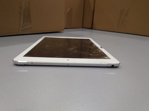 Apple iPad Air (A1475) Tablet Used Working Defect: Broken Display - Afbeelding 6 van 16