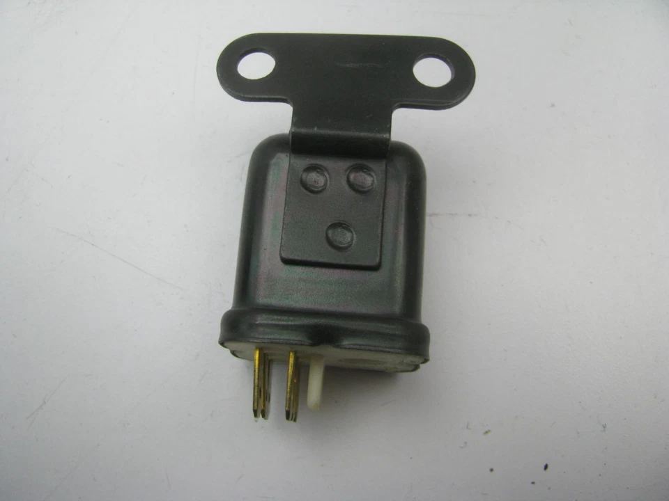 Relé principal Beck Arnley 203-0047 para Datsun 810 25230-79904 1977-1981 Foto 2 de 4
