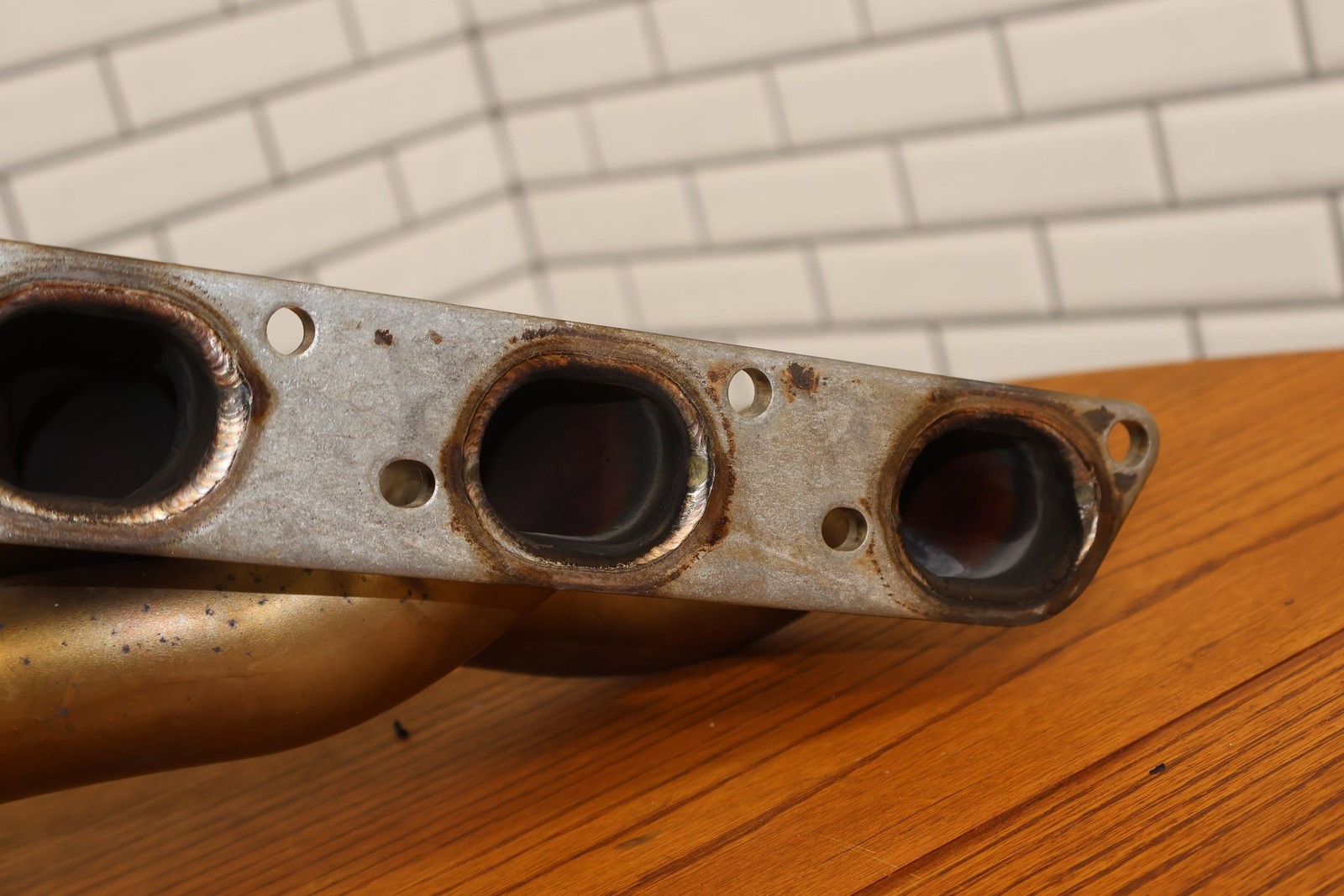 2010 Aston Martin V8 Vantage Left LH Exhaust Manifold OEM (6G33-5G232-BB)