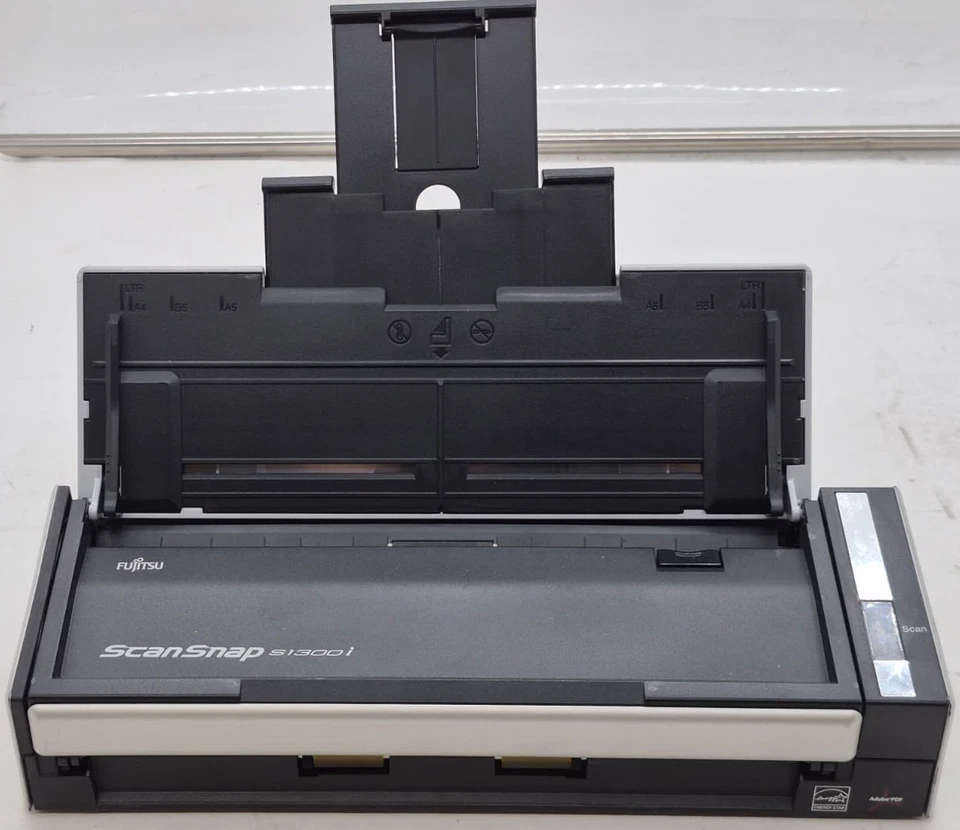 Escáner de documentos Fujitsu ScanSnap S1300i - escáner solamente Foto 3 de 4