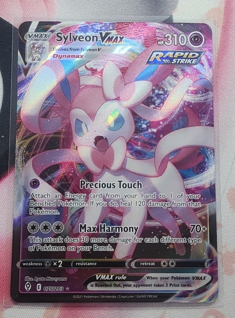 Sylveon VMAX #75 (Evolving Skies (2021))
